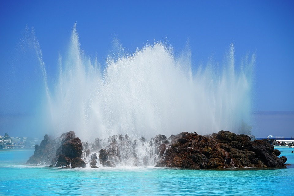 Voyage à Tenerife : Un Guide Complet pour Explorer l’Île de l’Éternel Printemps